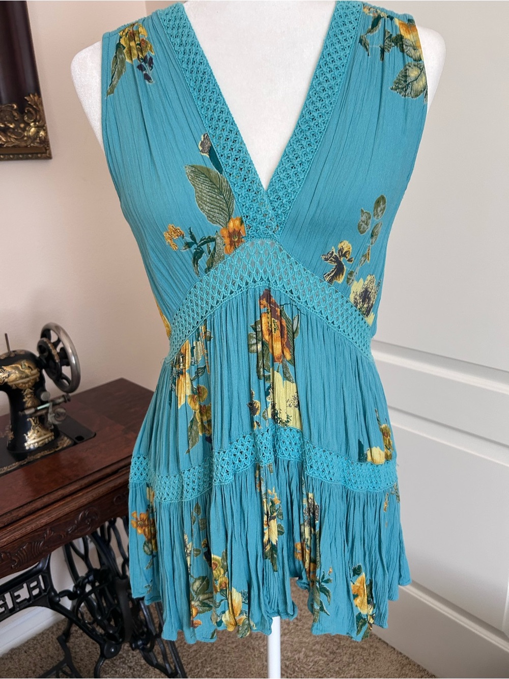 Light Teal Floral V-Neck Summer Tiered Ruffle Top